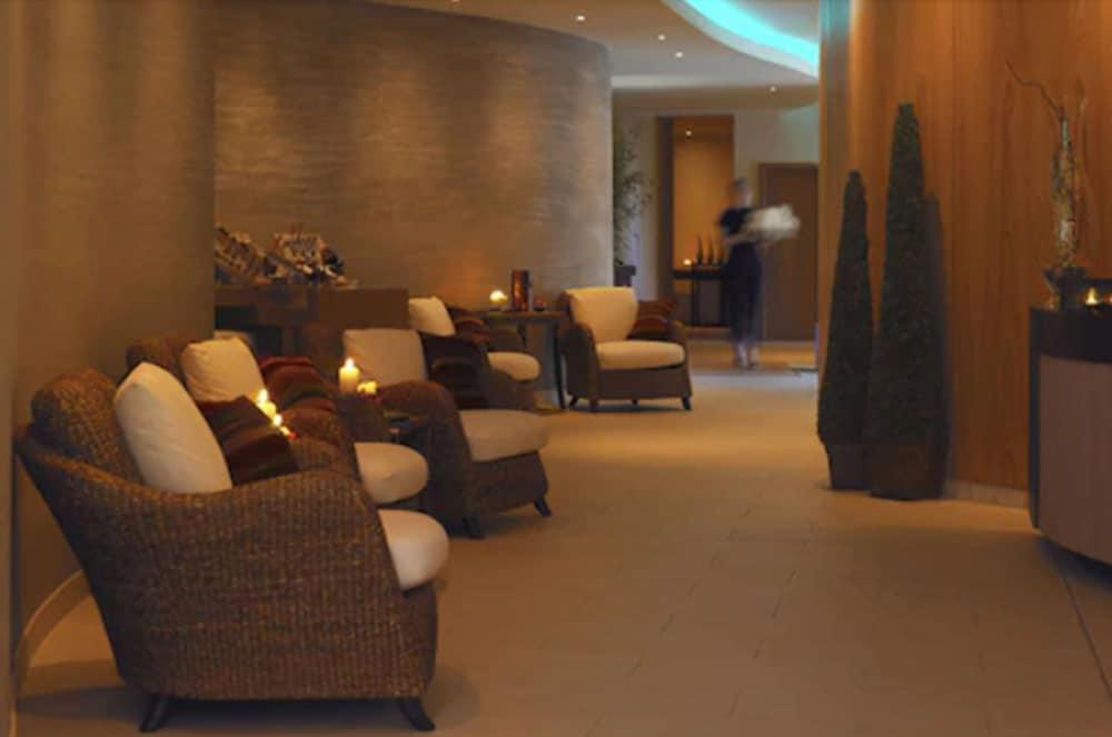 Aghadoe Heights Hotel & Spa 킬라니 외부 사진 The spa at The Dorchester